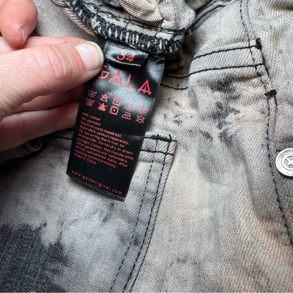 Sold - Picture 4 of 7
